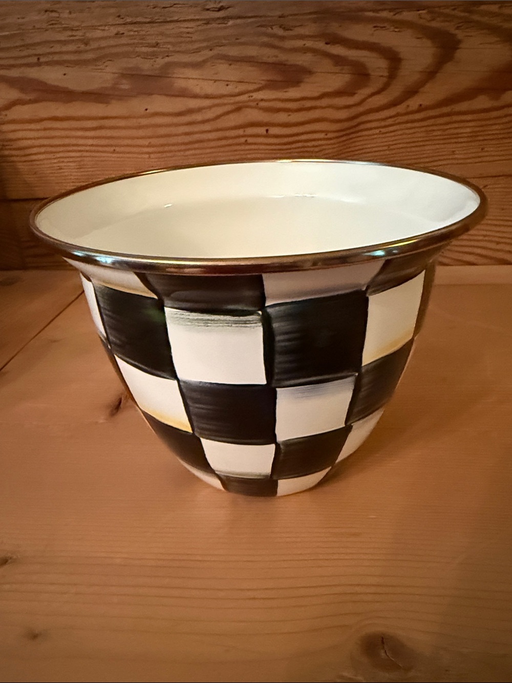 New MacKenzie-Childs Black & White Courtly Check Large Enamel Flower Pot